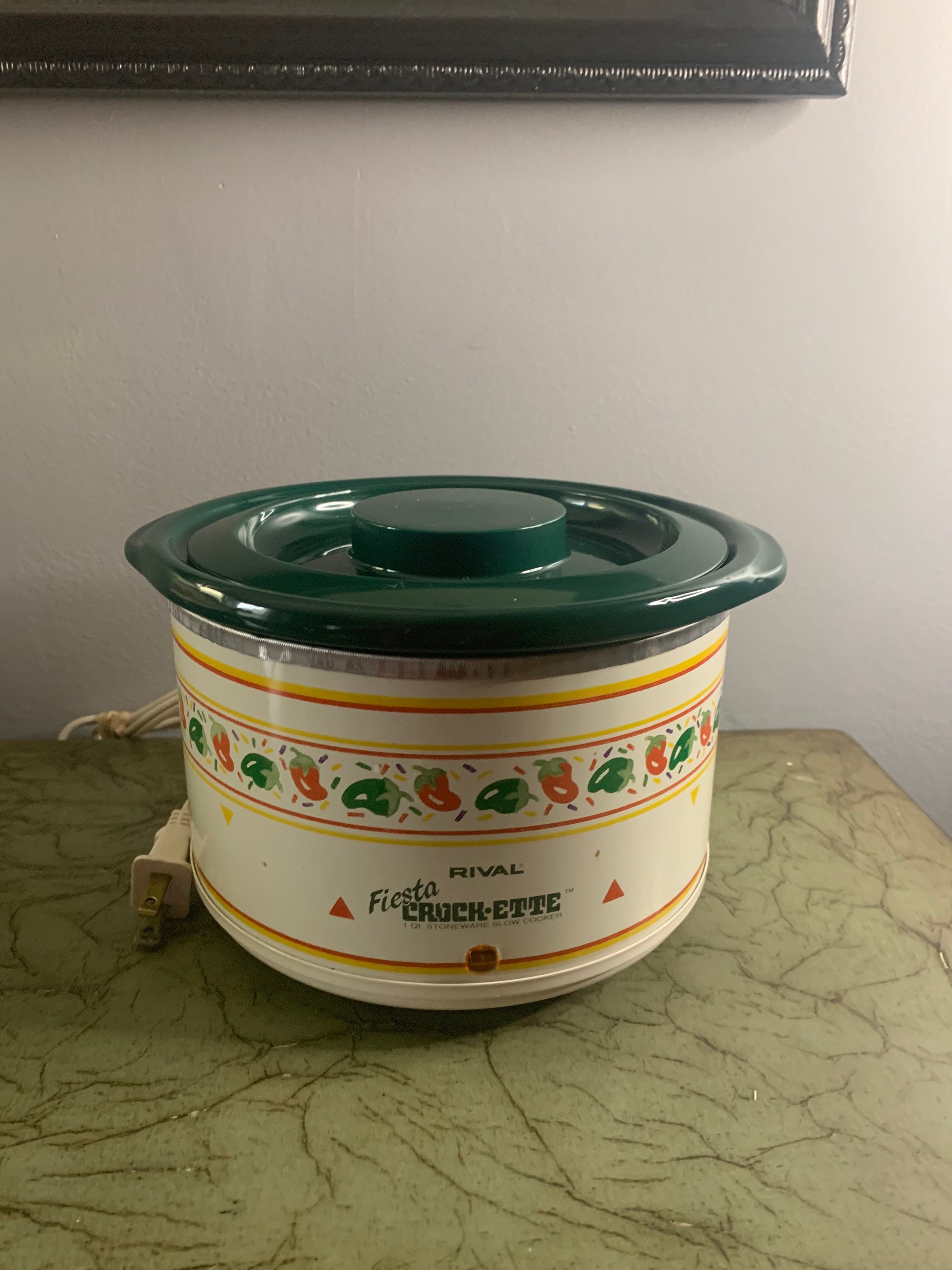 Vintage Small Rival Crock Pot fiesta CROCK-ETTE, Retro 1 Qt White