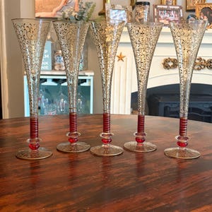 Vintage 5er Set Pier 1 Champagner Flöten | Mundgeblasen & Handbemalt | P1C8 Rubin |