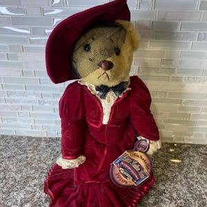 Pickford Brass Button 1910s GABRIELLE Bear 1999
