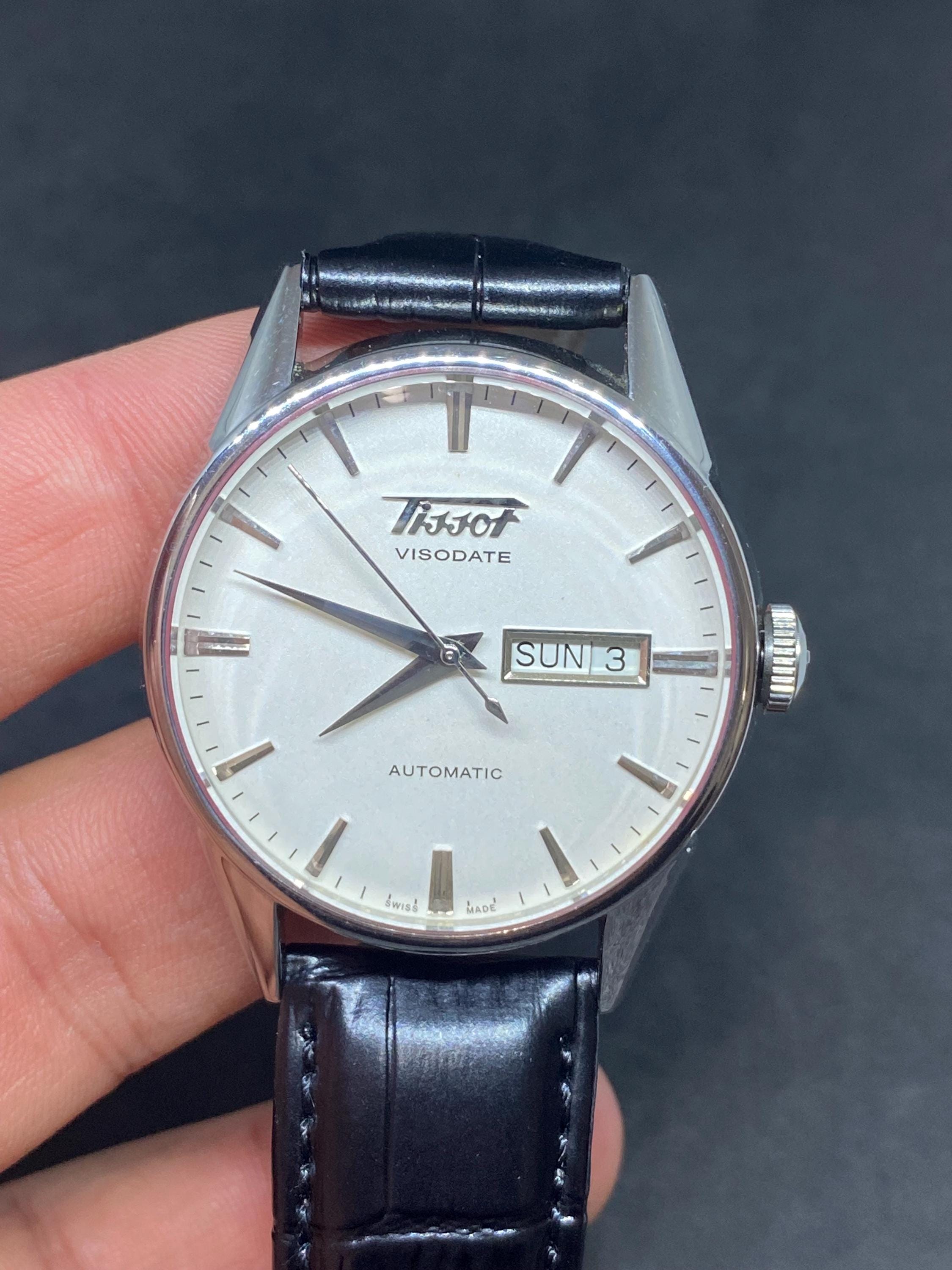 TISSOT 自動巻き VISODATE The NEW Tissot Visodate 2021 - Discussing What's the Same