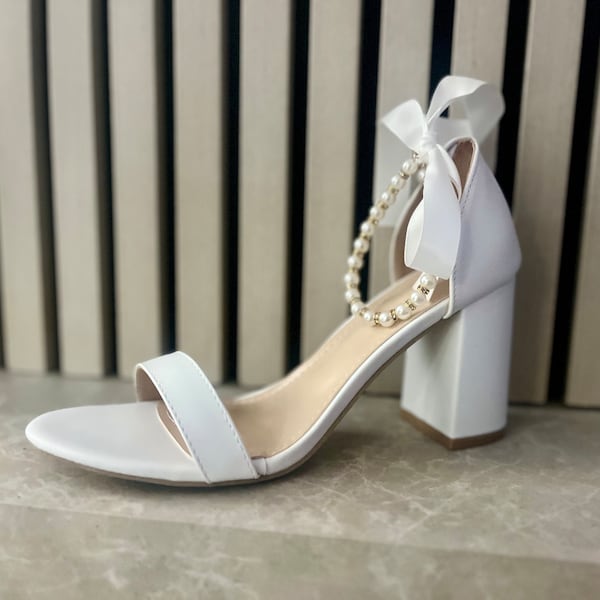 Bridal shoes, wedding shoes, heel wedding sandals, pearl Bridal shoes, Pearl wedding  bridal heels