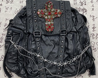 Sac à dos punk décontracté unisexe grande capacité design croisé, parfait pour ordinateur portable, tout neuf, sac à dos punk Y2K, sac d'école noir à rivets punk,