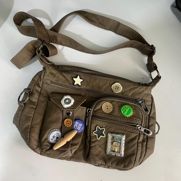 Retro Button Bottle Cap Shoulder Bag, Hot Girl Patch Messenger Bag, Distressed Design Star Pattern Crossbody Bag