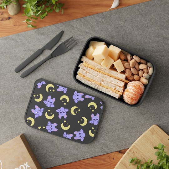 Disover Lil Squeaks Bento Box with Band and Utensils