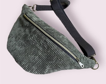 Pira Cord bum bag moss green