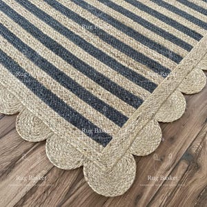 Handwoven Jute Kilim Rug: Scalloped Stripe, Eco-Friendly Area Rug