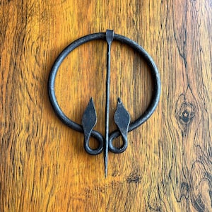 Hand-Forged Black Iron Double Leaf Brooch - Medieval Viking Knotted Fibula Cloak Pin