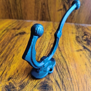 PACKUNG MIT 2 BLACKSMITH Gusseisen Rustikale Hut und Kleiderhaken Vintage Retro viktorianische alte antike Stil Kleiderhaken Hängehaken Pegs