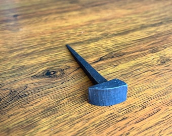 Chiodi in ferro a mezza testa forgiati a mano, confezione da 5