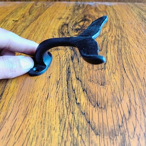 PACK OF 4 BLACKSMITH Cast iron Rustic hat and coat hooks vintage retro victorian old antique style coat hooks hanging hooks pegs