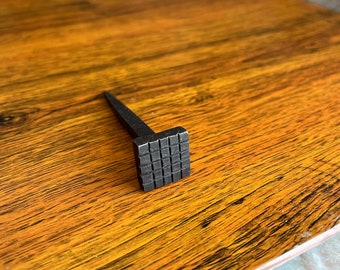 Chiodi a testa quadrata in ferro forgiati a mano, confezione da 5 (75/20 mm)