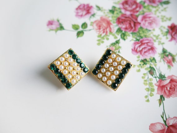Vintage Jewelry Clip-On Earrings-Gold tone Metal … - image 1