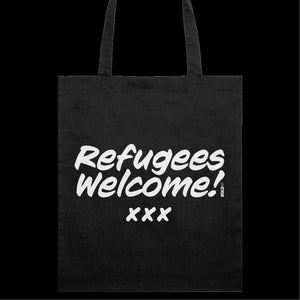 Refugees Welcome / Schwarze Tragetasche, weißer Text