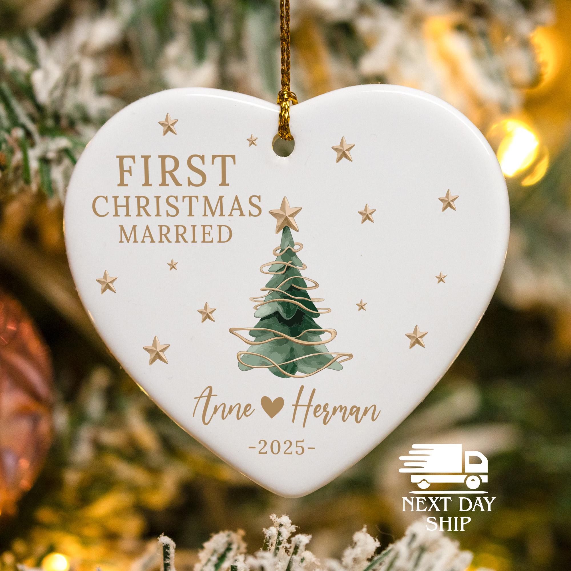 Personalized Married Ornament, First Christmas Couple Ornament, Christmas Tree Decor, Christmas Ornament for Couples, Newlywed Name Gift