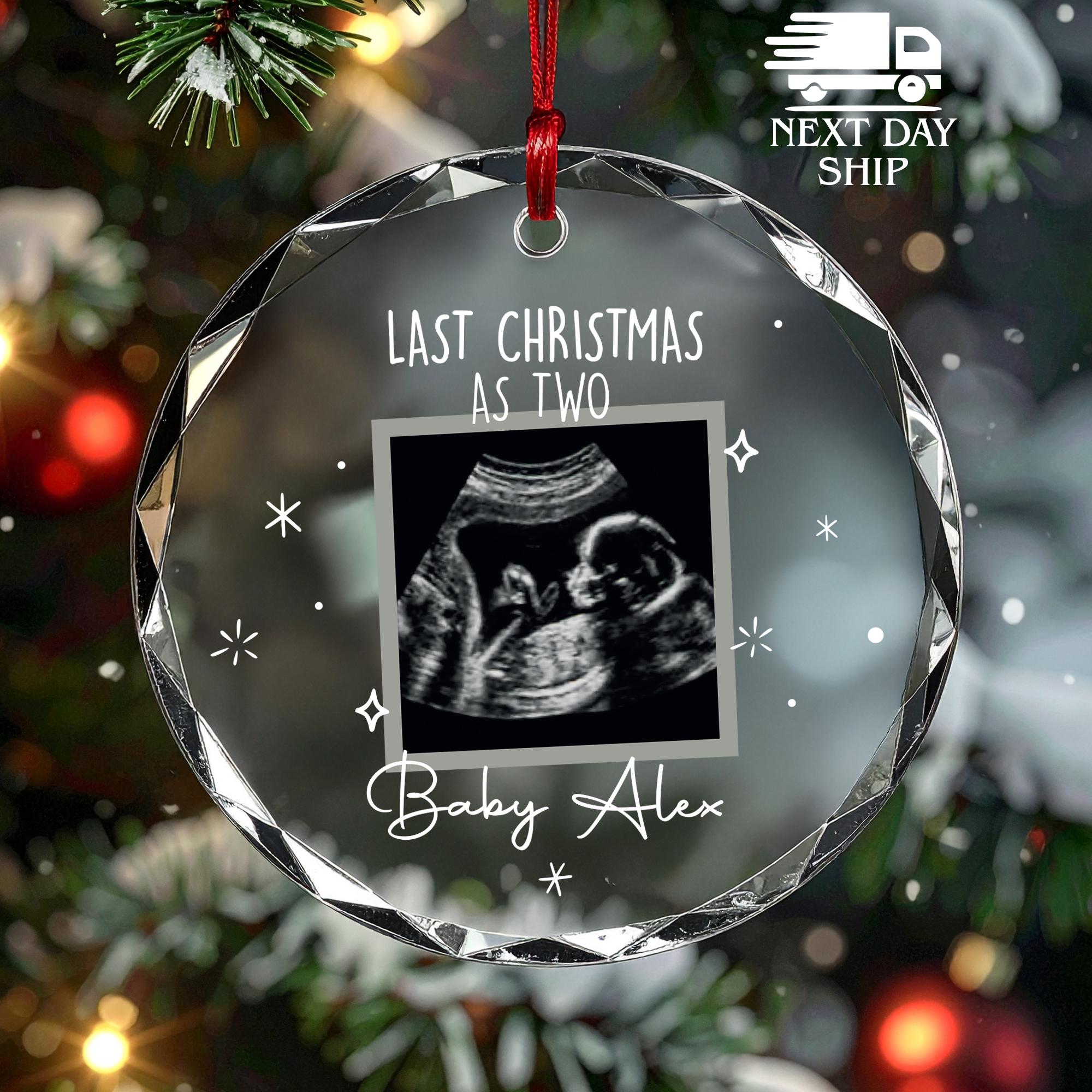 Pregnancy Announcement Ornament, Personalized Gift for New Mom, First Time Mom Gift, Custom Momto Be Ornament, Christmas Nursery Decoration