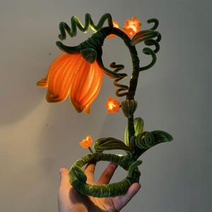 Lámpara de mesa con flores Lámpara de noche con flores, Lámparas de mesa con luz de noche con forma de orquídea y campana únicas hechas a mano, Decoración y regalos para el hogar, Regalos de flores personalizados
