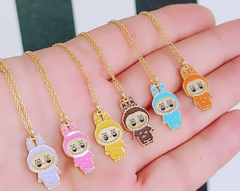 スターリングシルバーのラブブマカロンペンダント：ポップマート