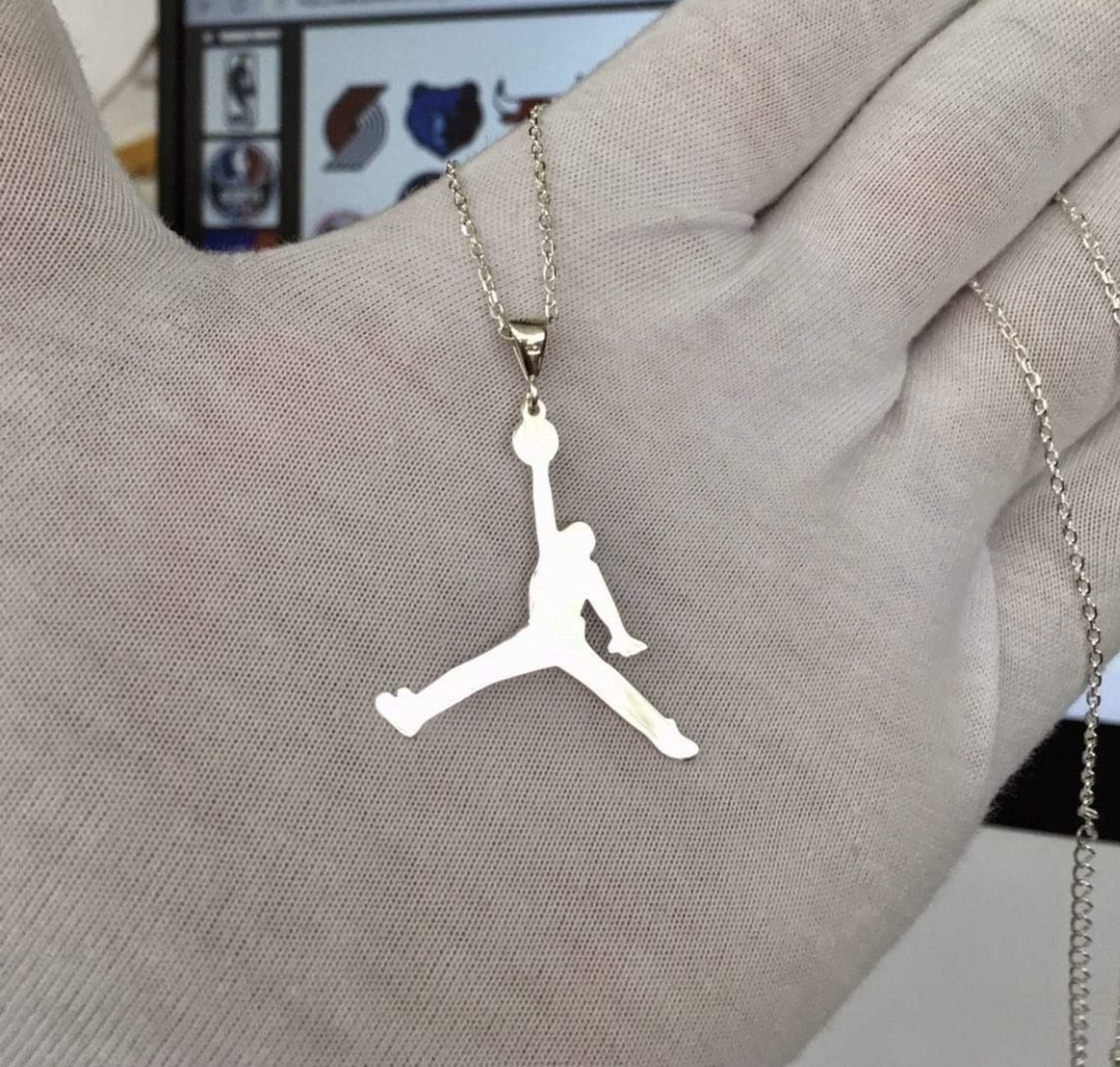 dior jordan necklace