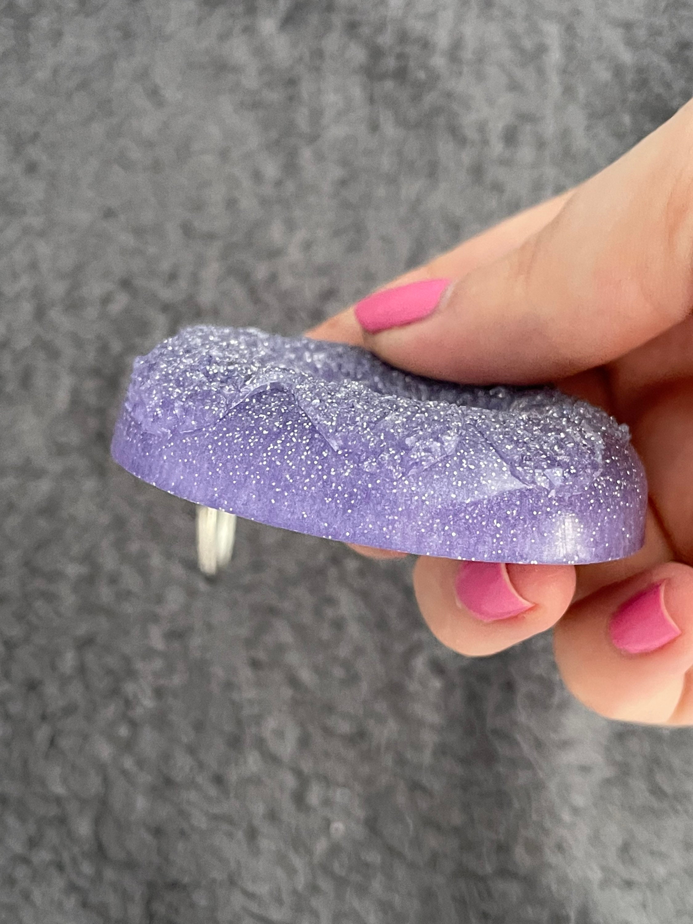 ドーナツ型キーホルダー 紫色 ドーナツ型ハンドメイドエポキシ樹脂キーホルダー、ラージ、パープル