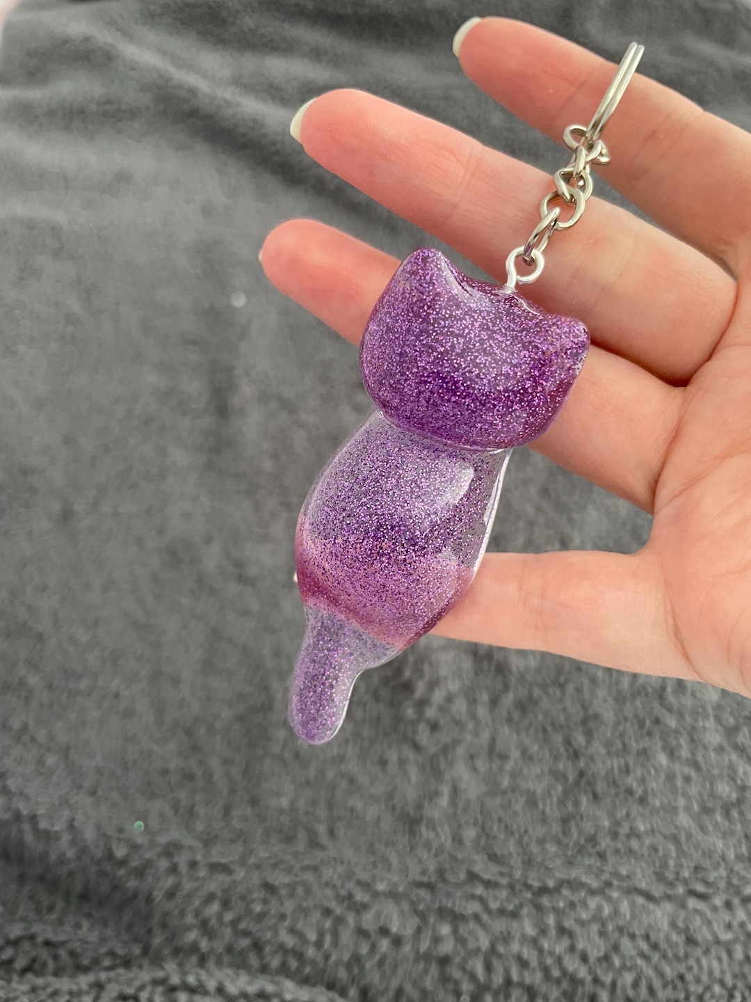紫色のキラキラ輝く手作りエポキシ樹脂3D猫キーホルダー - Etsy 日本