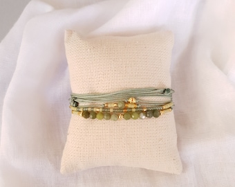 Jade Edelstein Armband mit 24K Vergoldeten Charms und Verschluss in verstellbarer Größe, Weihnachtsgeschenk für Sie, Weihnachtsschmuck, Stapelbar