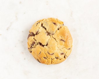 Chocolate Chip Cookies - Box with 6 cookies - Belgian chocolate - handmade and freshly baked - NY Style Cookie, Mother's Day gift