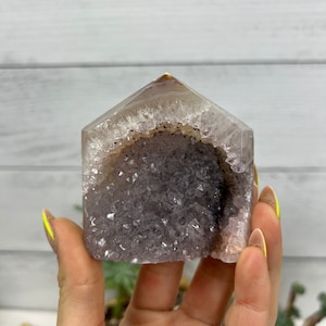 Zuckersüßer Achat-Turm