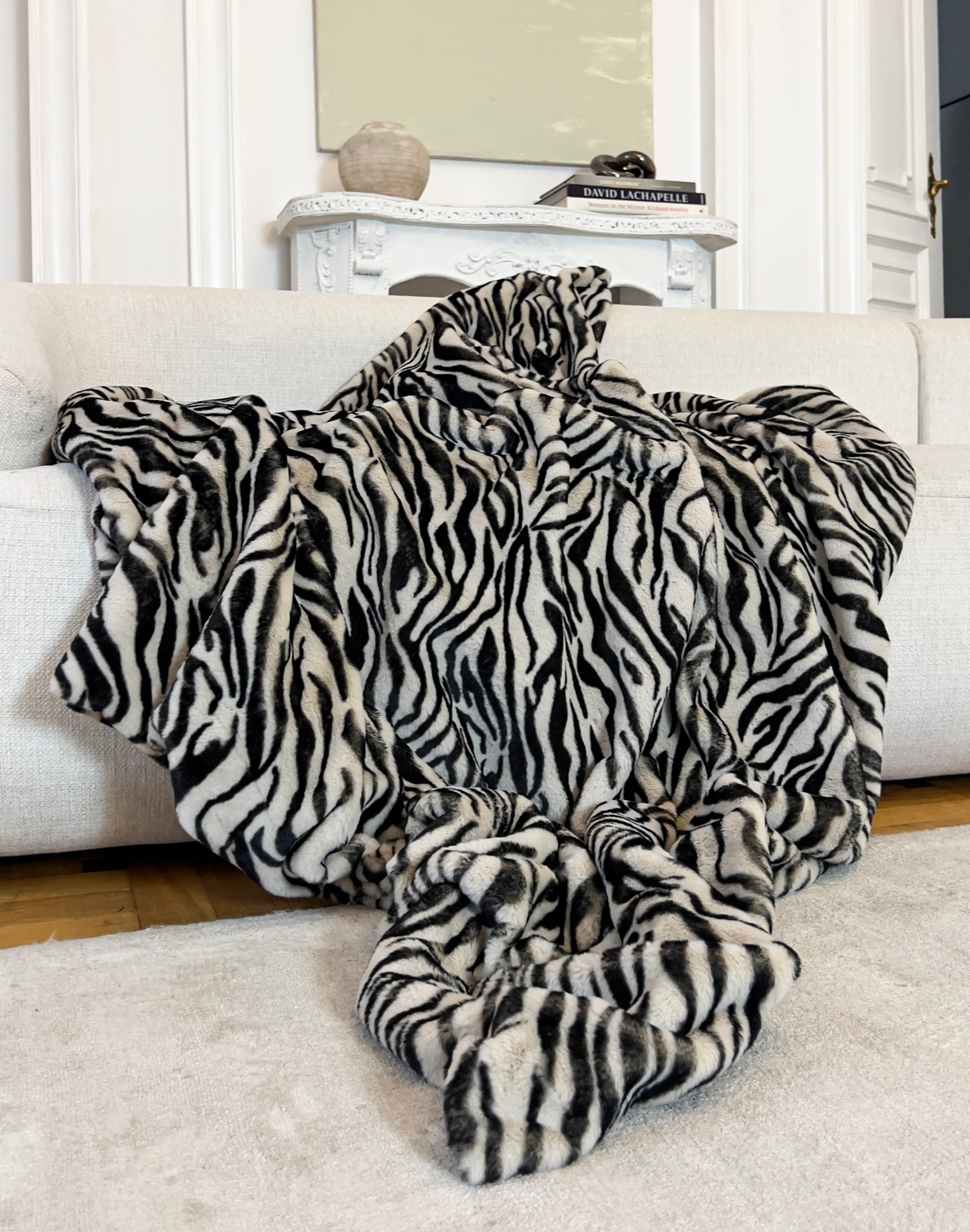 Premium Faux Fur Minky Blanket - Dark Brown