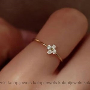 Gift For Mom, Solitaire Flower Ring, 14K White Gold, Gift For Her, 1.56 Ct Simulated Diamond, Delicate Ring For Women's, Birthday Gift, Ring