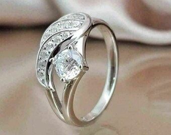 Utile Fly Wings Fancy Ring, Anello di fidanzamento con diamanti, Oro bianco 14K, 1,5 Moissanite incolore, Anello personalizzato, Regalo di anniversario per lei