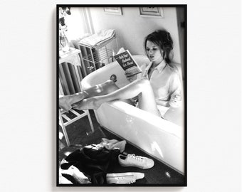 Kate Moss, Kate Moss In Bathtub, Bathroom Wall Art, Washroom Wall Art, Reading, Magazine, Fashion Wall Art, Digital Download