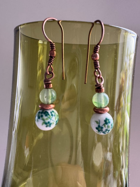 Boucles D'oreilles Siciliennes En Céramique Verte Et Jade Blanc - Sans Emballage