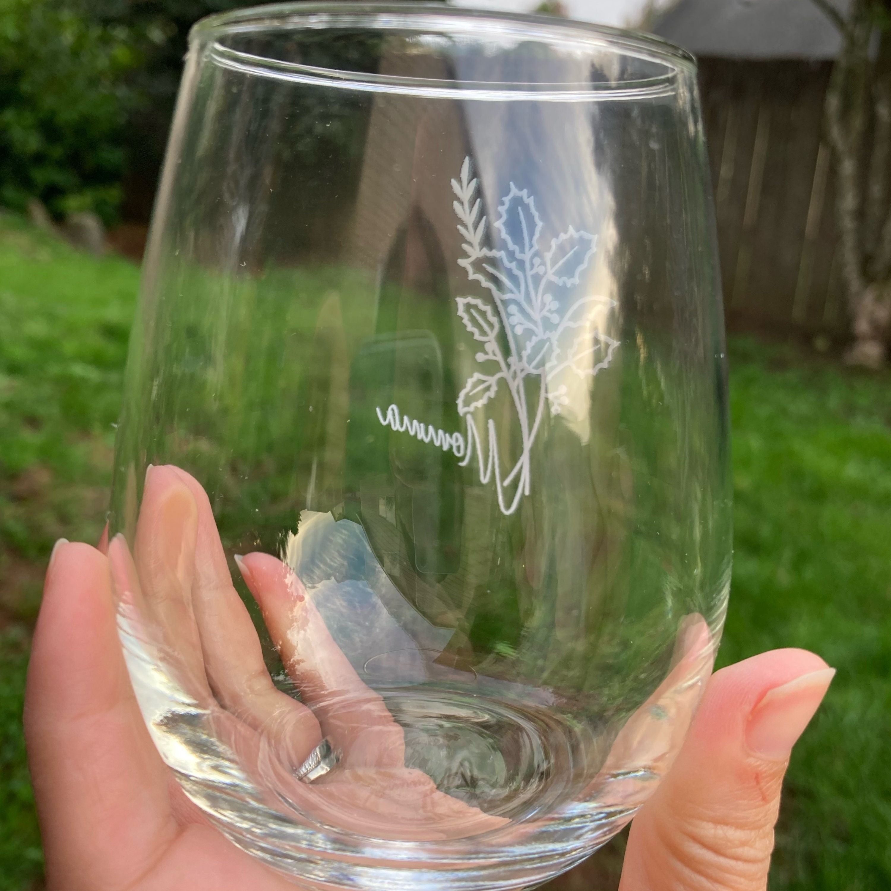 Personalized Birth Flower With Name Wine Glasspersonalized Etsy