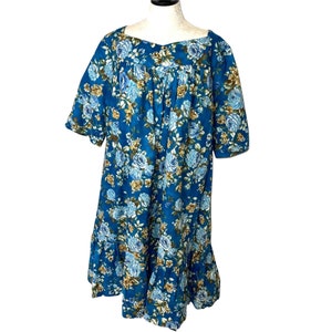 Handmade Hawaiian Lounge Dress Womens Size 2XL Vintage Ruffle Hem Mumu Blue