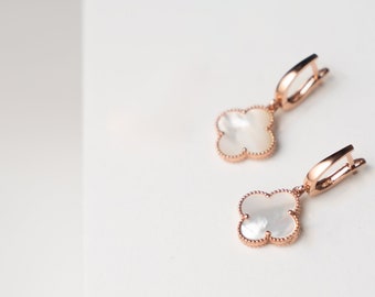 Sterling Silber Kleeblatt Ohrringe - Goldene Vierblättrige Wasserfeste Ohrenstecker, Ideales Geschenk für Beste Freundin oder zum Muttertag