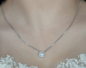 Elegante Halskette - 925er Sterling Silber mit subtilem Charme-Anhänger, Silberkette mit minimalistischem Glanzanhänger für den Alltag