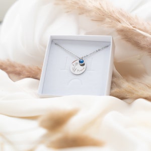 Gepersonaliseerde ketting met naam en geboortebloem Individueel cadeau voor haar op haar verjaardag met geboortesteen, ketting voor Moederdag afbeelding 2