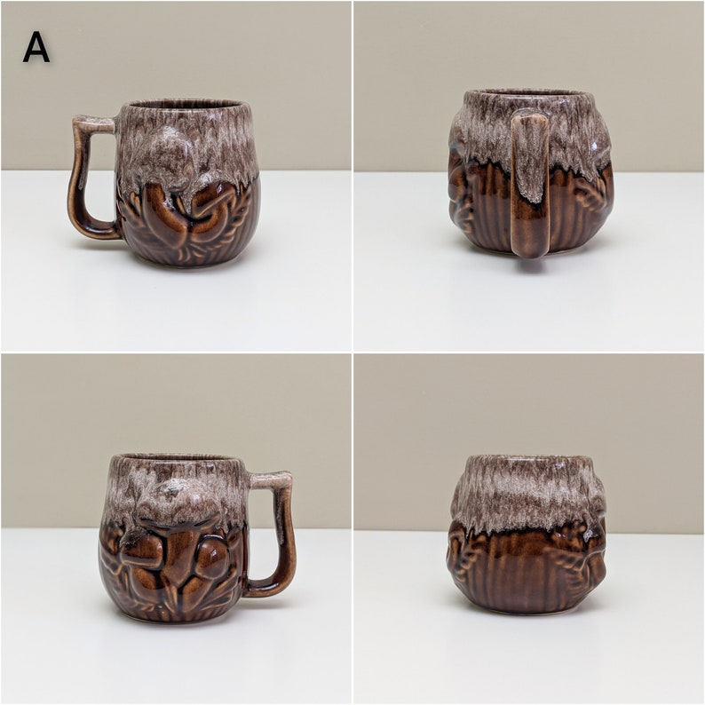 Puede incluir: Cuatro vistas de una taza de cer&aacute;mica marr&oacute;n y blanca con un dise&ntilde;o de champi&ntilde;ones. La taza tiene un asa y mide aproximadamente 10 cm de alto.
