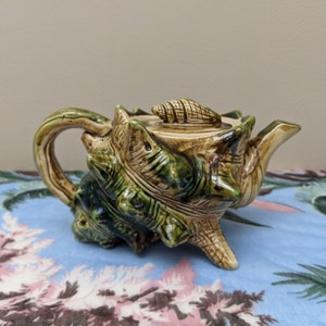 Vintage Majolica Ceramic Conch Seashell Teapot | Made in Japan