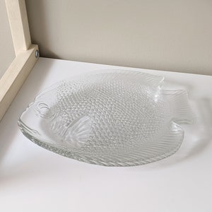 Set of two (2) Vintage Fish Dinner Clear Glass Plates by Arcoroc | Made in France | 80&#39;s Tableware