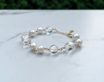 Bloor Pearl and Quartz Bracelet