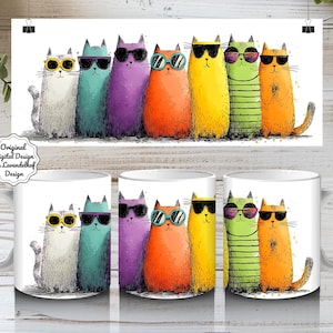 Può includere: Una tazza bianca e un poster con un'illustrazione colorata di gatti dei cartoni animati con occhiali da sole. I gatti sono di vari colori, tra cui grigio, verde acqua, viola, arancione, giallo e verde. Il poster ha il testo "Original Digital Design by Lavendelhof Design."