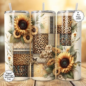 Op de afbeelding: Drie roestvrijstalen bekers met bloemen- en luipaardprintontwerpen. Elke beker heeft een zonnebloem, bladeren en een rietje. De bekers hebben een crèmekleurige achtergrond met de tekst "9 Free Designs included" en "Original Digital Design by Lavendelhof Design".