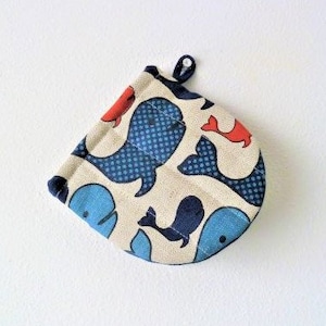 Flax kitchen mitt, whales baking mitt, whales linen oven mitt