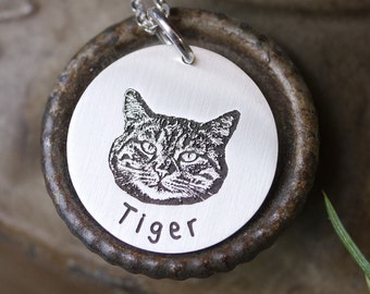 Cat Portrait Jewelry Necklace • Pet photo Jewelry Necklace • Engraved Pet Photo • Memorial Pet Necklace • Cat Loss Jewelry • Pet Loss