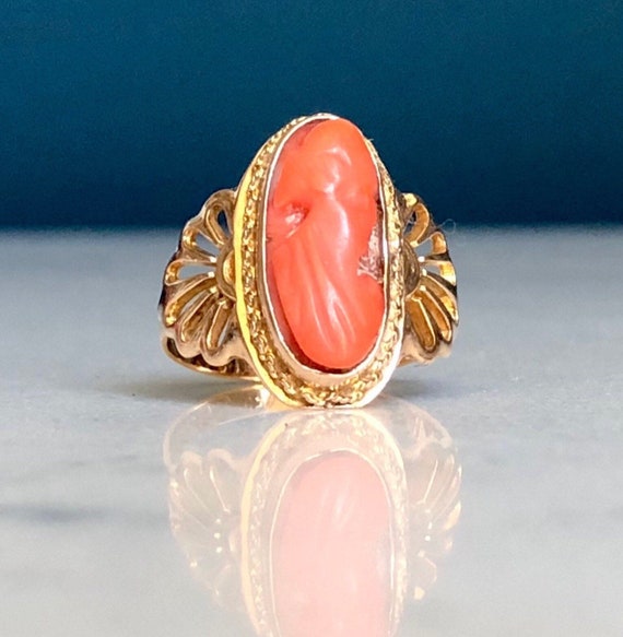 Vintage 10k Yellow Gold, Coral Cameo Ring. - image 1