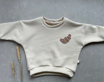 Oversize Sweater | Kinder Pullover mit kleiner Croissant Applikation
