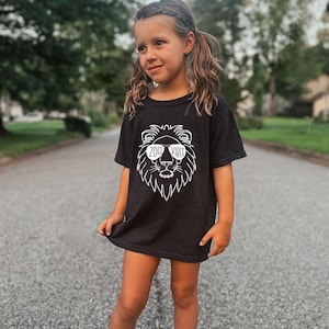 Zoo Vibes T-Shirt, Safari Animals, Zookeeper shirts, Zoo Party, Field Trip shirt, Zoo Vibes Tee, Kids summer outfit