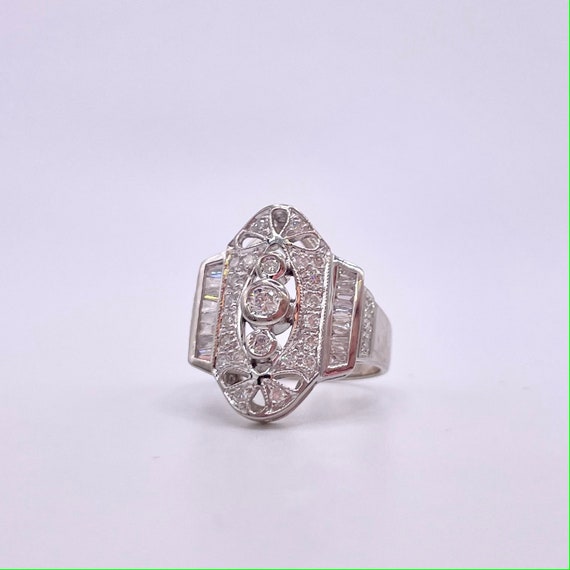 Antique Art Deco Style Diamond Ring