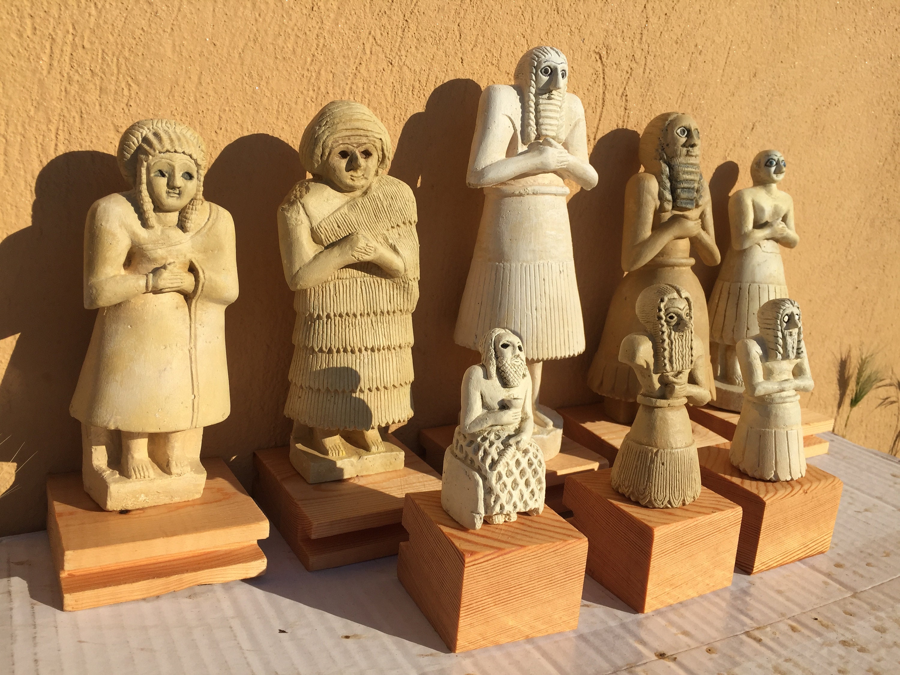 Votive Figures From Tell Asmar